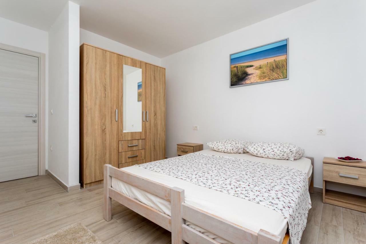 Apartments Ibis Čižići Esterno foto