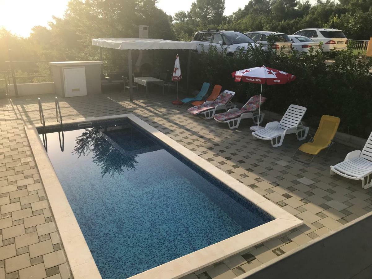 Apartments Ibis Čižići Esterno foto